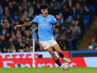 1xBit体育活动-曼城前锋遭红牌罚下，球队演员饱受伤痛