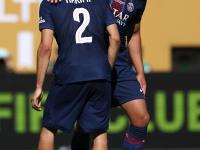 巴黎圣日耳曼主场大胜，球迷热烈庆祝胜利的简单介绍