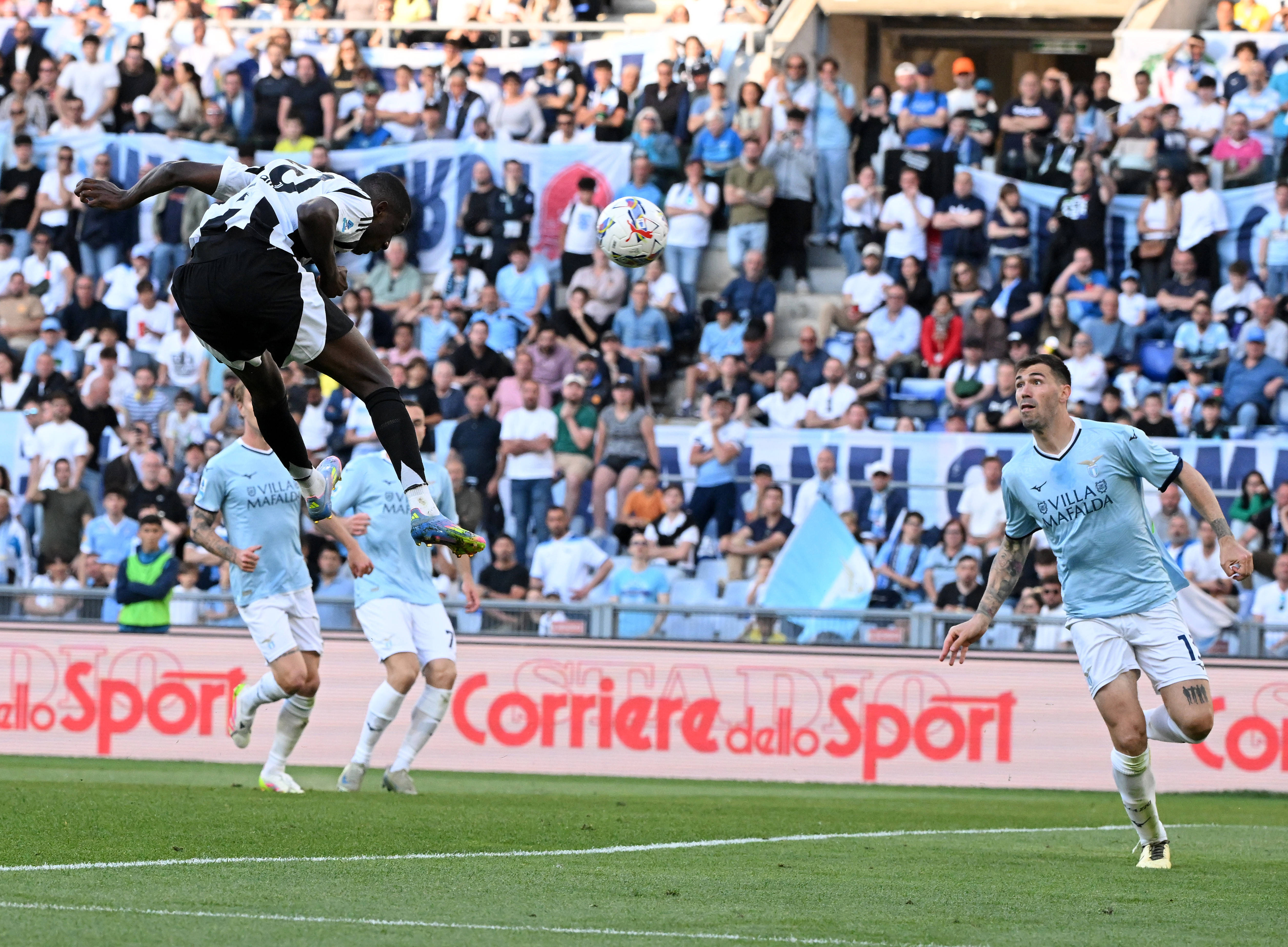 关于尤文图斯2-1战胜多特蒙德，意甲劲旅稳固欧战形势的信息