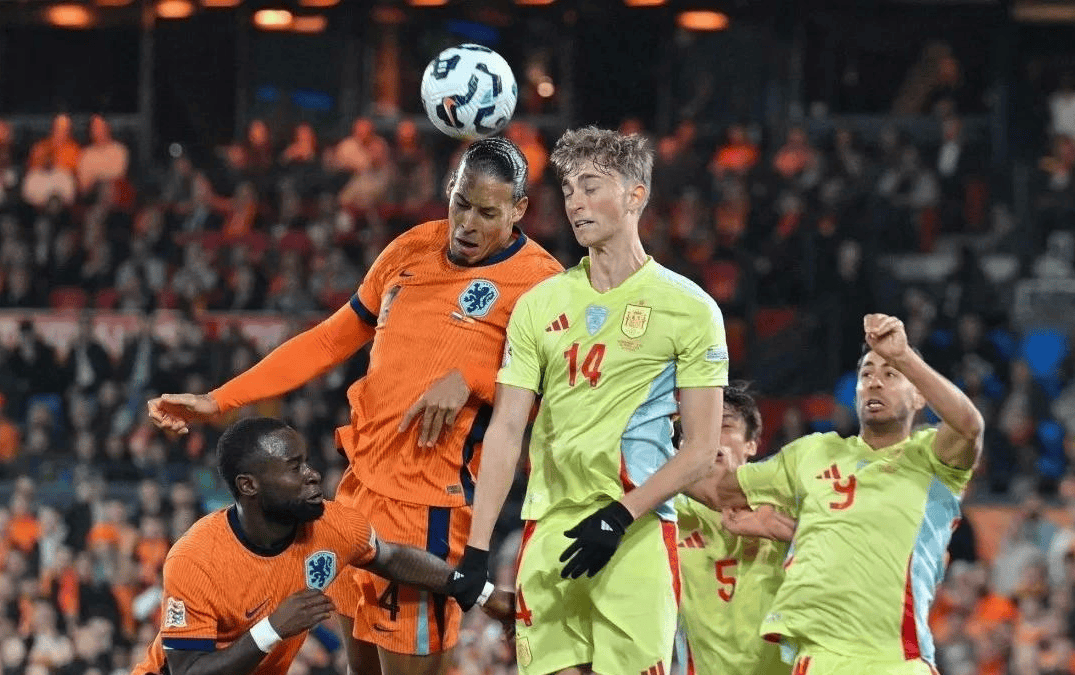 包含欧国联冠军战即将上演，豪门对抗的词条