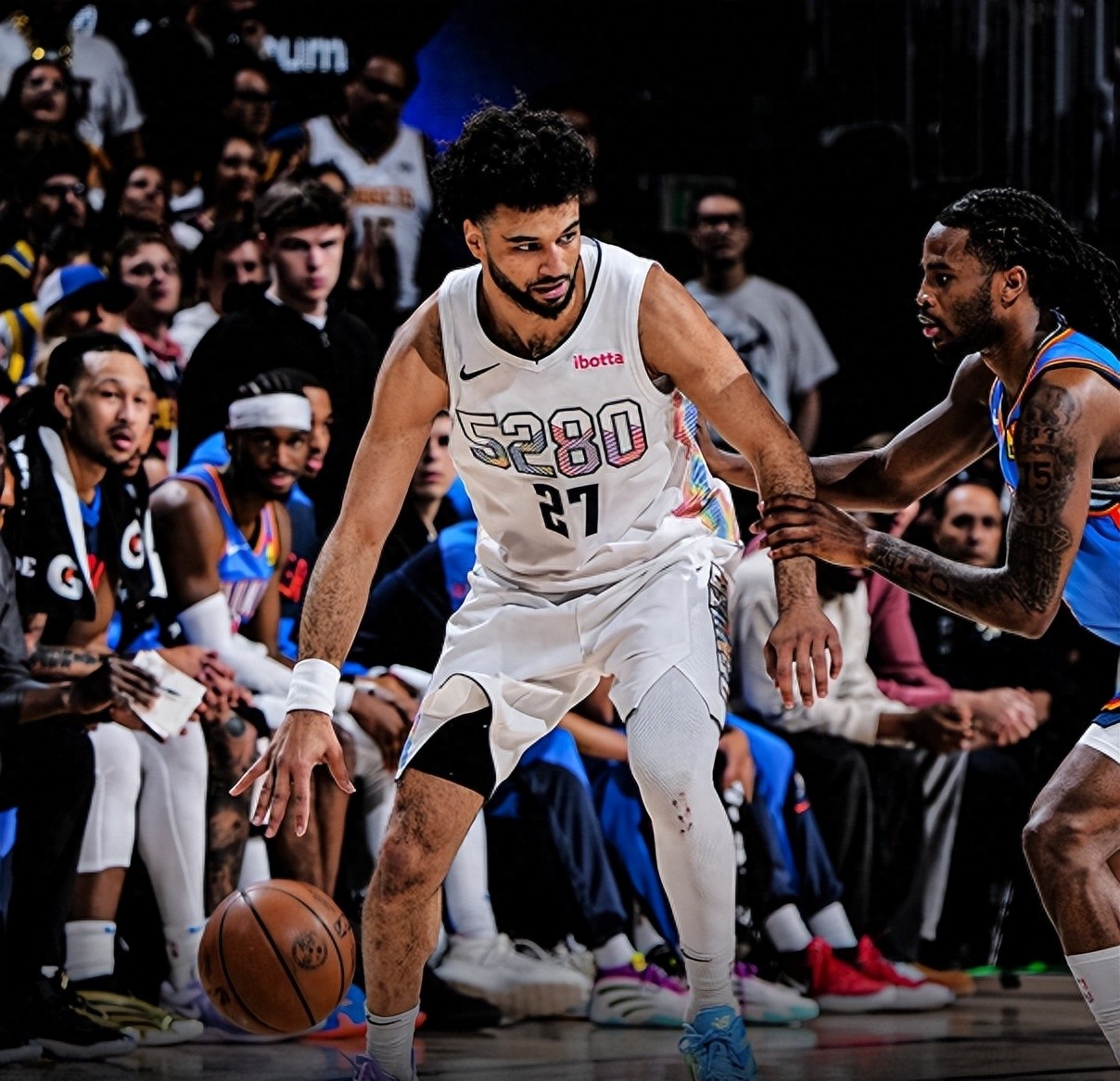 掘金后场组合火力全开，狂胜老鹰